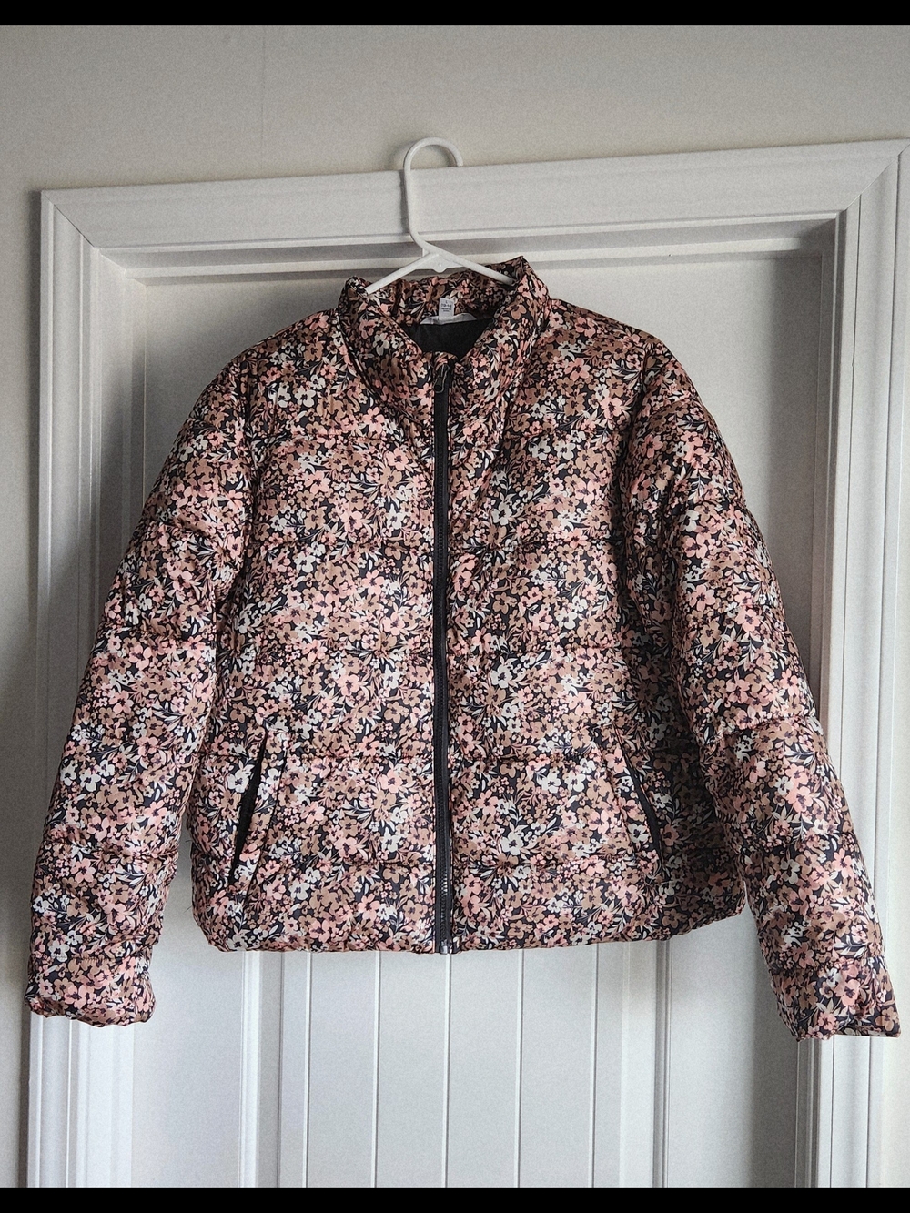 Time and Tru Pink Floral Quilted Puffer Jacket